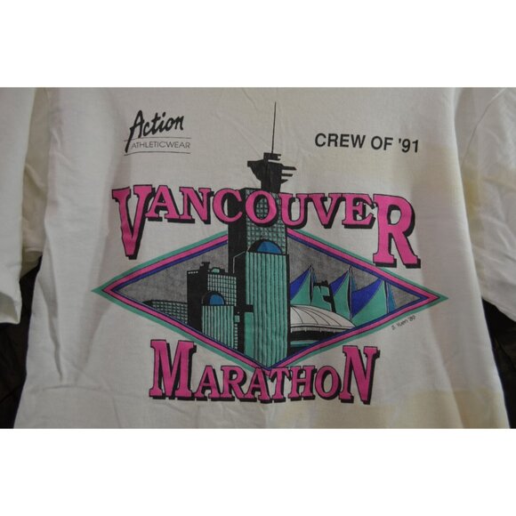 Vancouver Marathon Crew of 1991 Large White Shirt Fruit Of The Loom Vintage - Picture 5 of 11